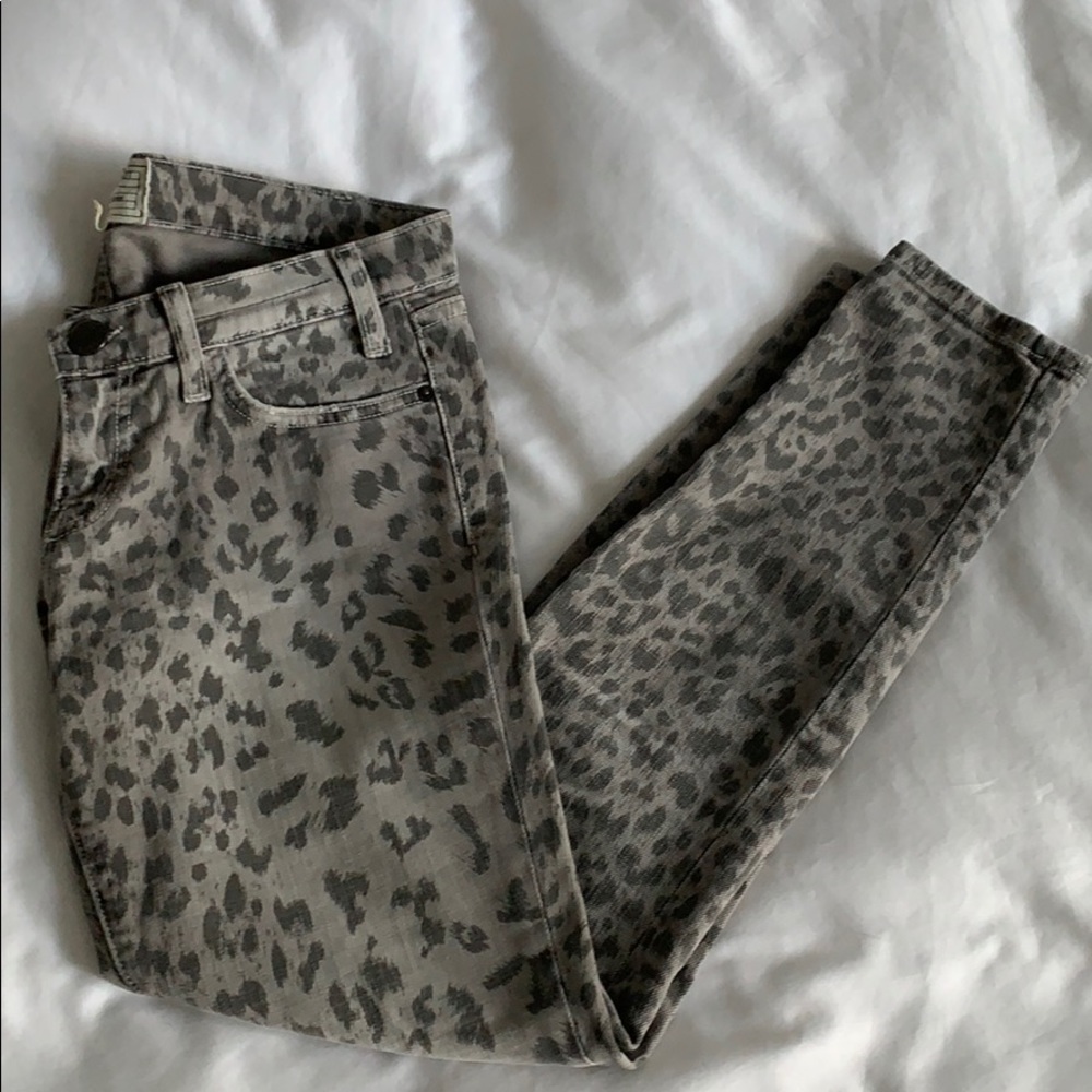 Current Elliott skinny cropped leopard print jeans
